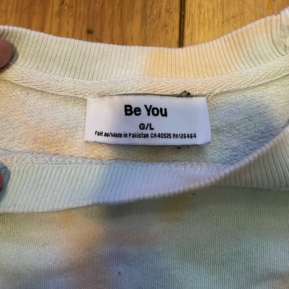 Be you; cropped sweater; large - Picture 2 of 2